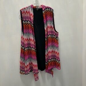 TIMELINE Black Sleeveless Top With Designed Attahced‎ Shawl